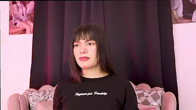 dakotacollins  online show from 04/18/26, 01:31