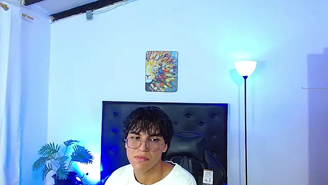 Snapshot of Maecum18 chatting on 02/03/26, 08:58 Maecum18 online show from 02/03/26, 08:58