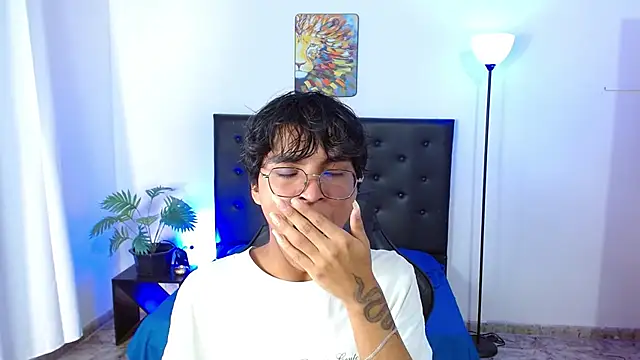 Snapshot of Maecum18 chatting on 02/09/26, 10:14 Maecum18 online show from 02/09/26, 10:14