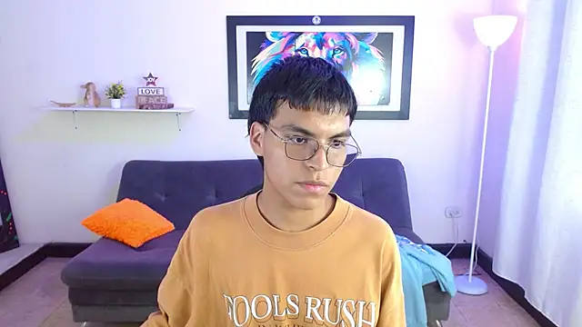 Maecum18 online show from 03/26/26, 10:04