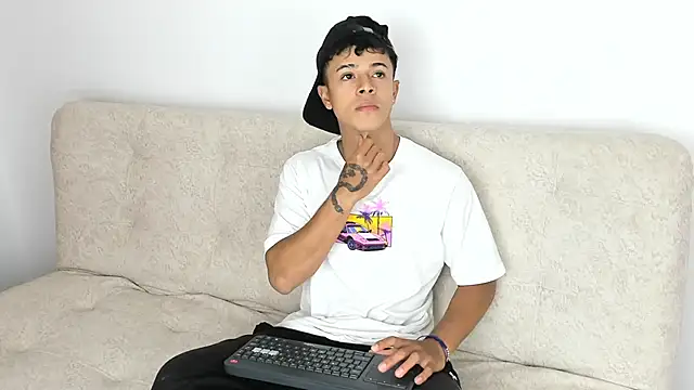  Alex Colton online show from 02/02/26, 10:41