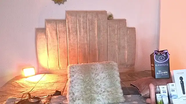 Petite pepper online show from 03/28/26, 01:54