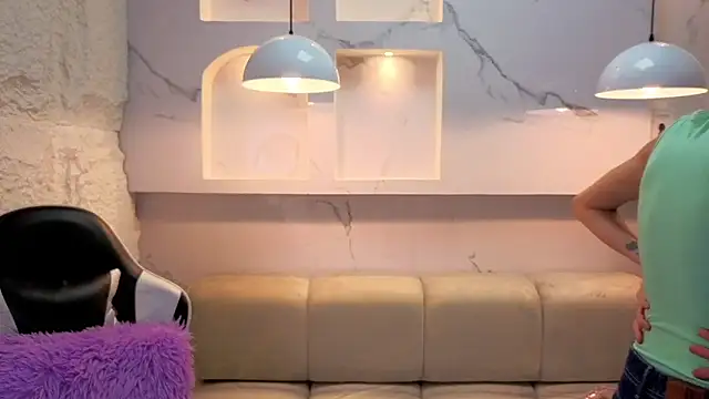 Snapshot of aurora_tp chatting on 03/04/26, 02:28 aurora tp online show from 03/04/26, 02:28