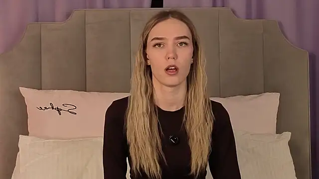 NikkiRyx online show from 04/10/26, 04:23