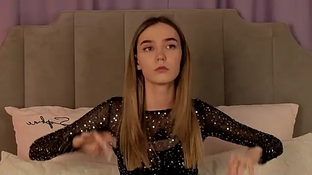 NikkiRyx online show from 04/19/26, 03:11