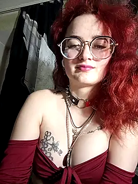 Persefoha online show from 04/18/26, 07:58