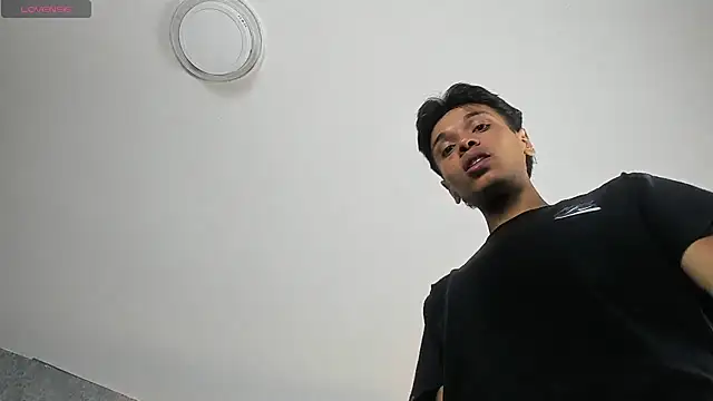 Alejandroo Montenegro online show from 06/09/26, 08:09