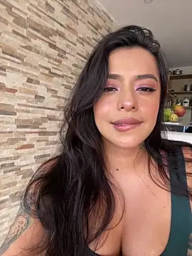 Snapshot of foxxy_lover chatting on 02/05/26, 06:45 foxxy lover online show from 02/05/26, 06:45