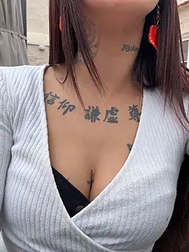 Snapshot of MelaFoxx chatting on 02/11/26, 11:48 MelaFoxx online show from 02/11/26, 11:48