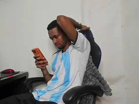 Kofi exotic 2 online show from 06/07/26, 10:24