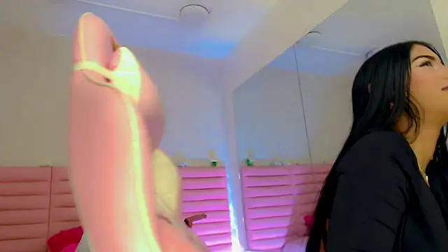 estefany squirt1 online show from 02/27/26, 04:23