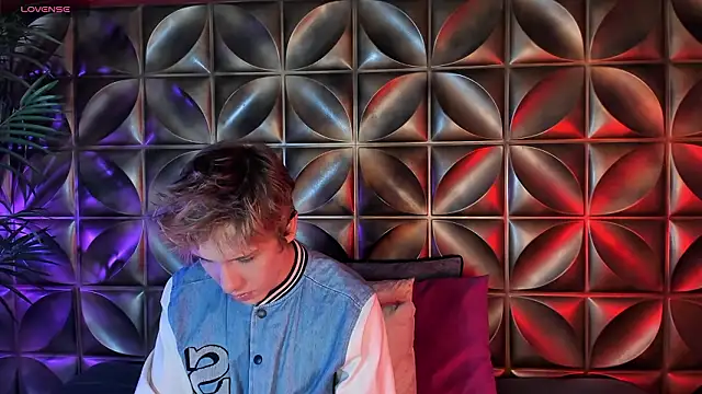 DannyParker  online show from 03/17/26, 02:38
