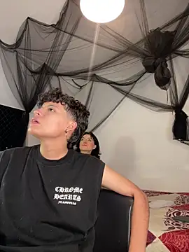 Snapshot of PalmerandSony21 chatting on 03/03/26, 03:23 PalmerandSony21 online show from 03/03/26, 03:23