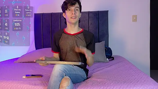 axxxel twink online show from 07/05/26, 02:07