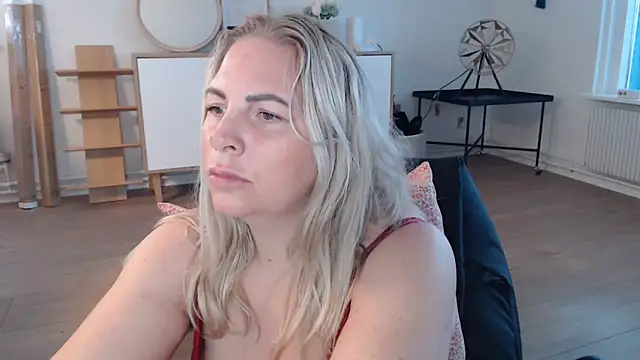 Amanda Norsk online show from 03/24/26, 09:36