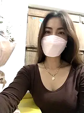 Baby-sexytits2026 online show from 04/12/26, 10:15