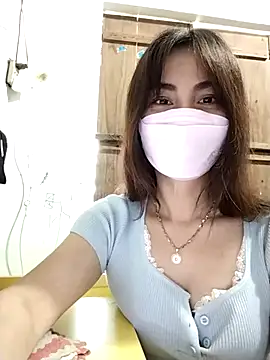 Baby-sexytits2026 online show from 05/15/26, 11:56