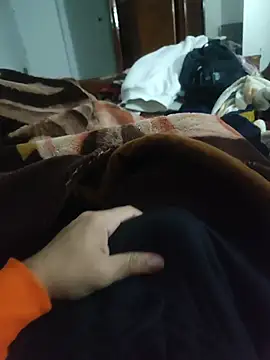 Snapshot of amirMohamed58 chatting on 02/07/26, 02:04 amirMohamed58 online show from 02/07/26, 02:04