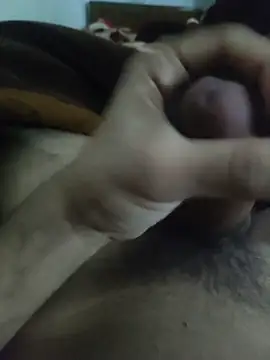 Snapshot of amirMohamed58 chatting on 02/12/26, 09:59 amirMohamed58 online show from 02/12/26, 09:59