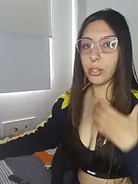 Snapshot of Nikolth_4 chatting on 02/03/26, 03:28 Nikolth 4 online show from 02/03/26, 03:28