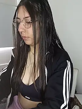 Snapshot of Nikolth_4 chatting on 02/05/26, 04:33 Nikolth 4 online show from 02/05/26, 04:33