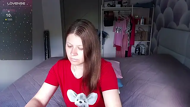 Aleksasamuii online show from 07/14/26, 07:46
