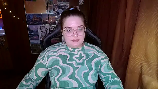 Teasing Dora online show from 02/03/26, 11:54