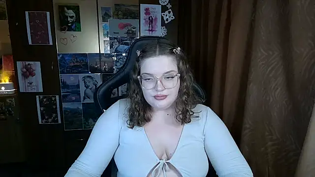 Teasing Dora online show from 02/17/26, 07:20