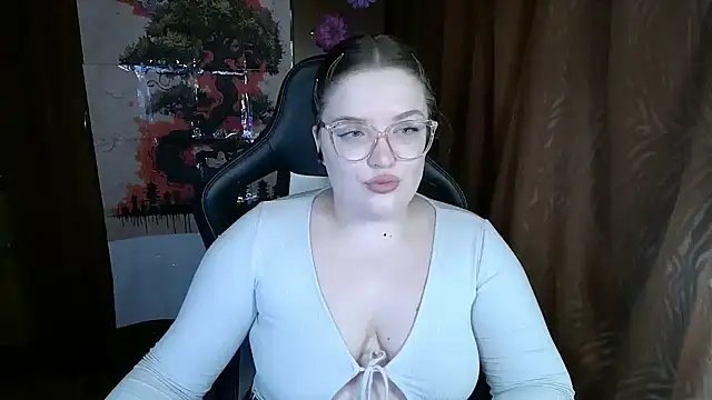 Teasing Dora online show from 02/26/26, 08:19