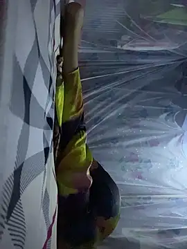 BabyElly22 online show from 04/21/26, 04:56