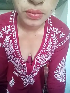 Snapshot of khushi_rawat chatting on 02/03/26, 05:16 khushi rawat online show from 02/03/26, 05:16