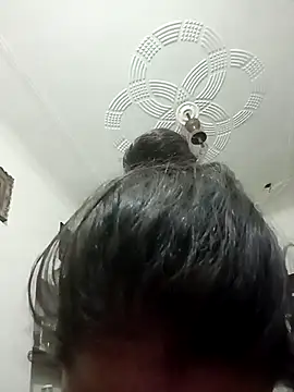 Snapshot of khushi_rawat chatting on 02/23/26, 01:47 khushi rawat online show from 02/23/26, 01:47