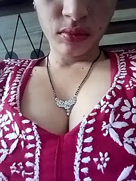 Snapshot of khushi_rawat chatting on 02/25/26, 05:17 khushi rawat online show from 02/25/26, 05:17