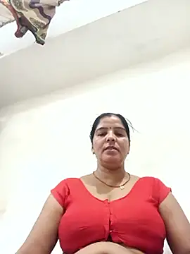 Snapshot of punamji_sexe chatting on 06/21/26, 01:13 punamji sexe online show from 06/21/26, 01:13