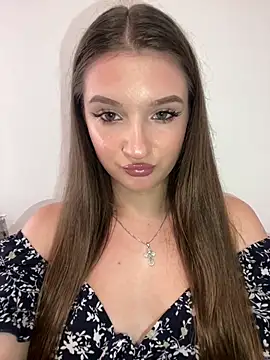 Green eyes lady online show from 06/30/26, 01:56