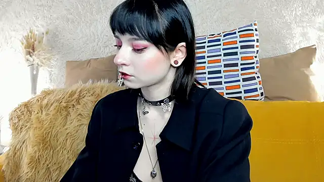 Snapshot of Scarle_Whisper chatting on 02/08/26, 01:20 Scarle Whisper online show from 02/08/26, 01:20