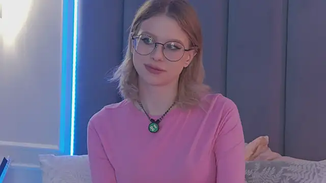 Snapshot of Ivy_Allen chatting on 02/07/26, 04:54 Ivy Allen online show from 02/07/26, 04:54