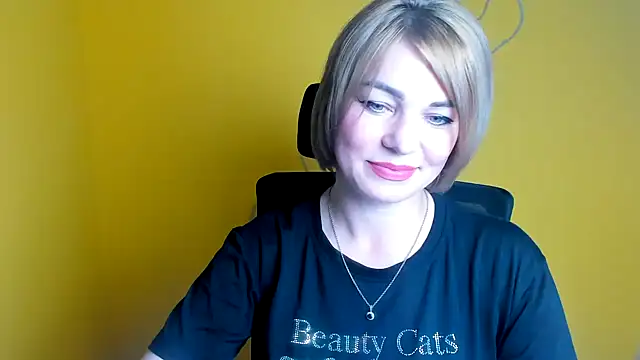 Snapshot of CuttieEmma chatting on 06/26/26, 11:58 CuttieEmma online show from 06/26/26, 11:58