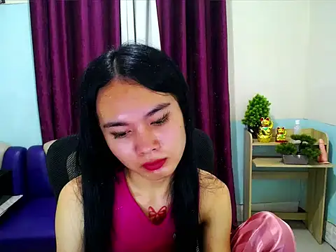 devine goddess online show from 04/19/26, 06:10