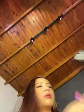 Pushaina  1 online show from 04/11/26, 04:06