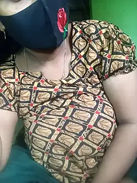 Romantic-Couple999 online show from 03/08/26, 02:04