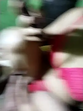 Romantic-Couple999 online show from 04/15/26, 05:20