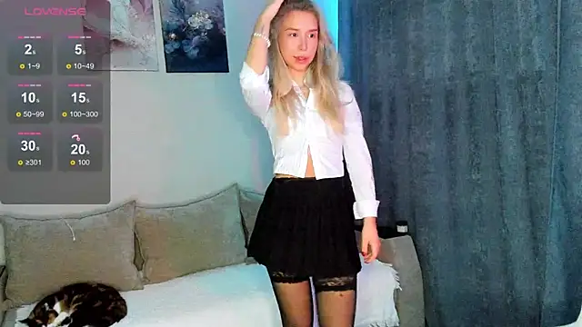 Snapshot of Elysia_kiss chatting on 03/03/26, 03:12 Elysia kiss online show from 03/03/26, 03:12