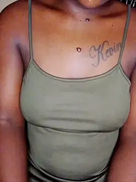 Snapshot of Lelizy chatting on 03/04/26, 04:07 Lelizy online show from 03/04/26, 04:07