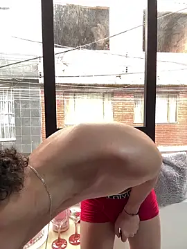 Snapshot of yoursexyjose chatting on 02/14/26, 07:10 yoursexyjose online show from 02/14/26, 07:10