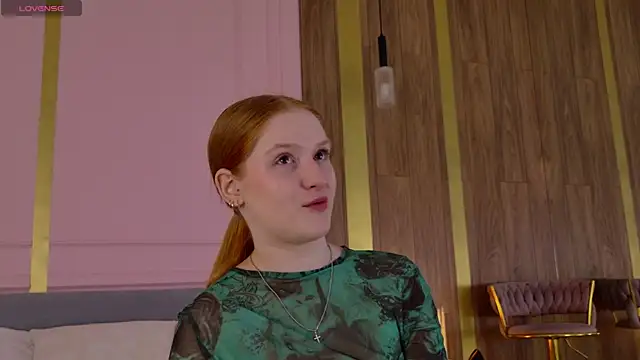 AmandaWatts online show from 04/17/26, 10:18