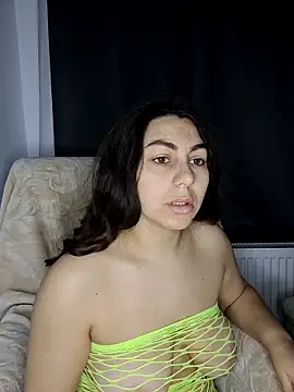 Snapshot of AbellaDesiree chatting on 02/11/26, 05:12 AbellaDesiree online show from 02/11/26, 05:12