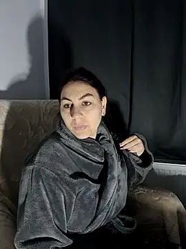 Snapshot of AbellaDesiree chatting on 03/01/26, 04:03 AbellaDesiree online show from 03/01/26, 04:03