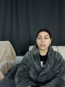 Snapshot of AbellaDesiree chatting on 03/06/26, 04:09 AbellaDesiree online show from 03/06/26, 04:09