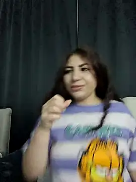 Snapshot of AbellaDesiree chatting on 05/11/26, 02:12 AbellaDesiree online show from 05/11/26, 02:12